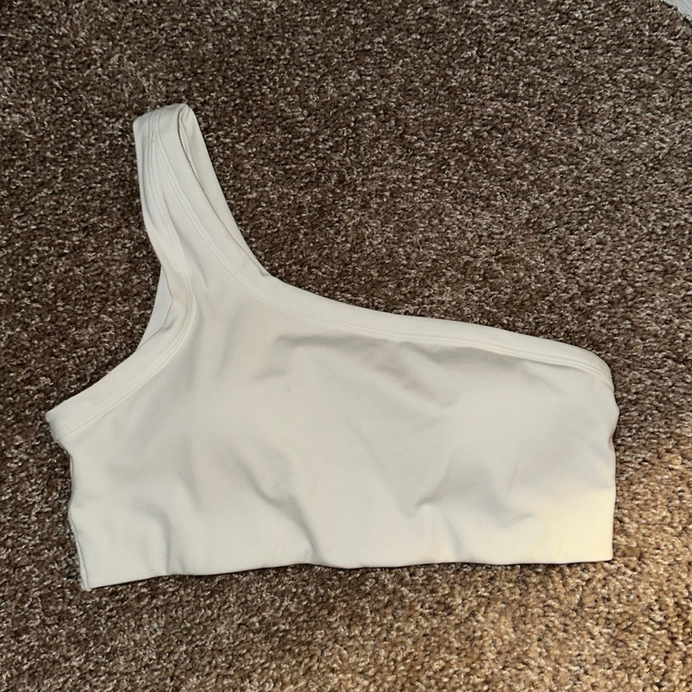 One shoulder sports bra